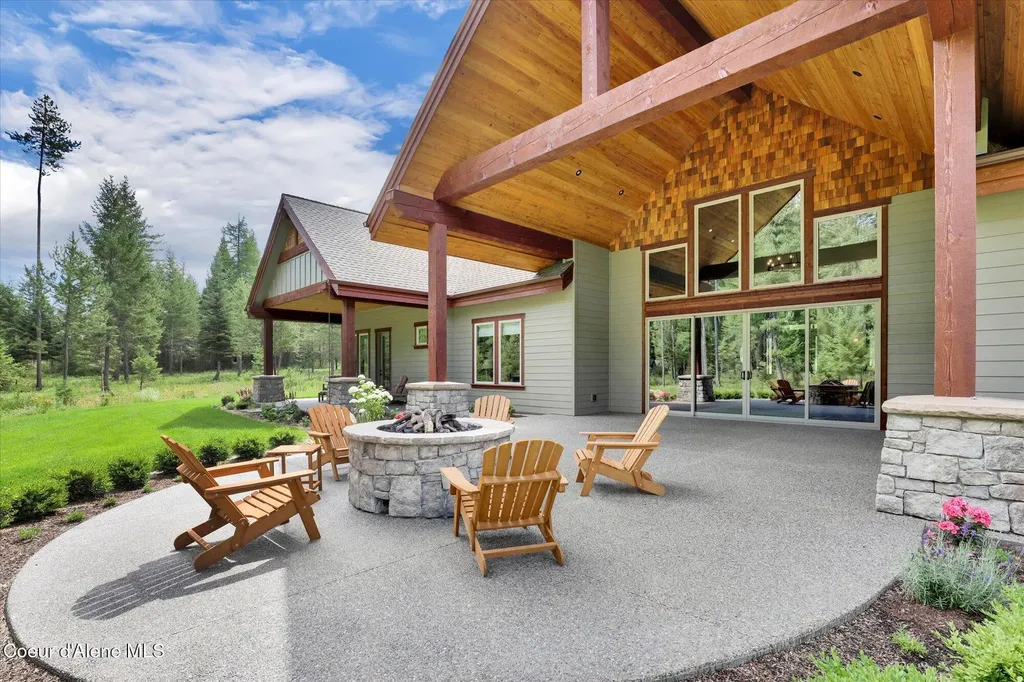 1237 E Amulet Circle Rathdrum ID 83858