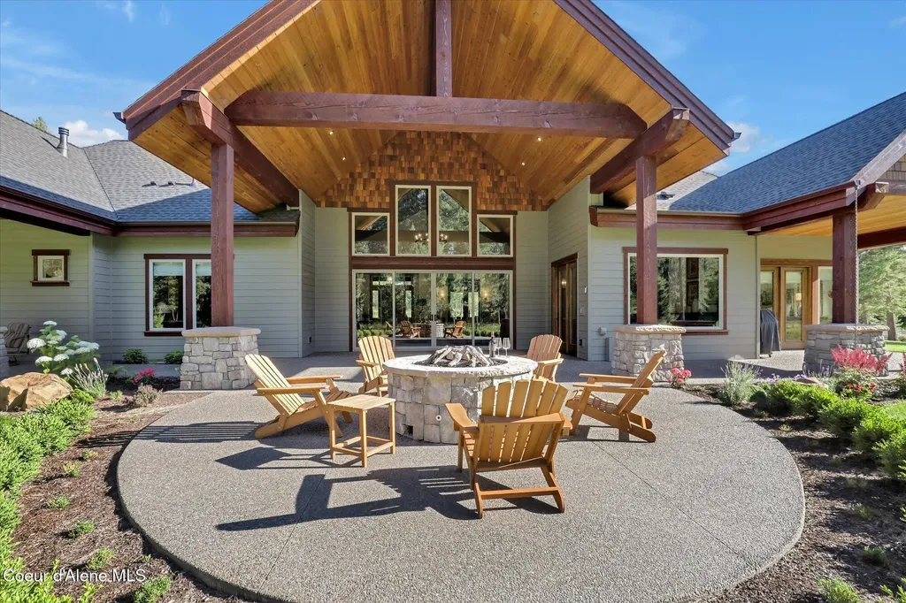 1237 E Amulet Circle Rathdrum ID 83858