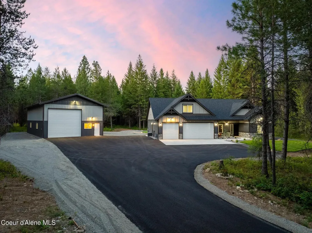 22162 N Hollow Top Road Rathdrum ID 83858