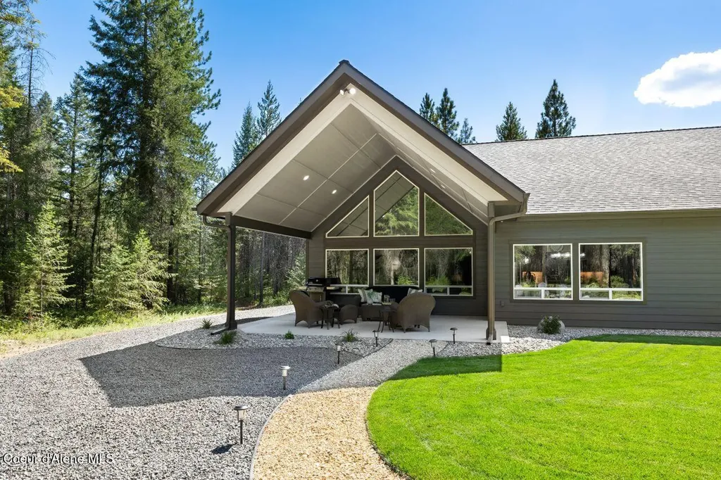 22162 N Hollow Top Road Rathdrum ID 83858