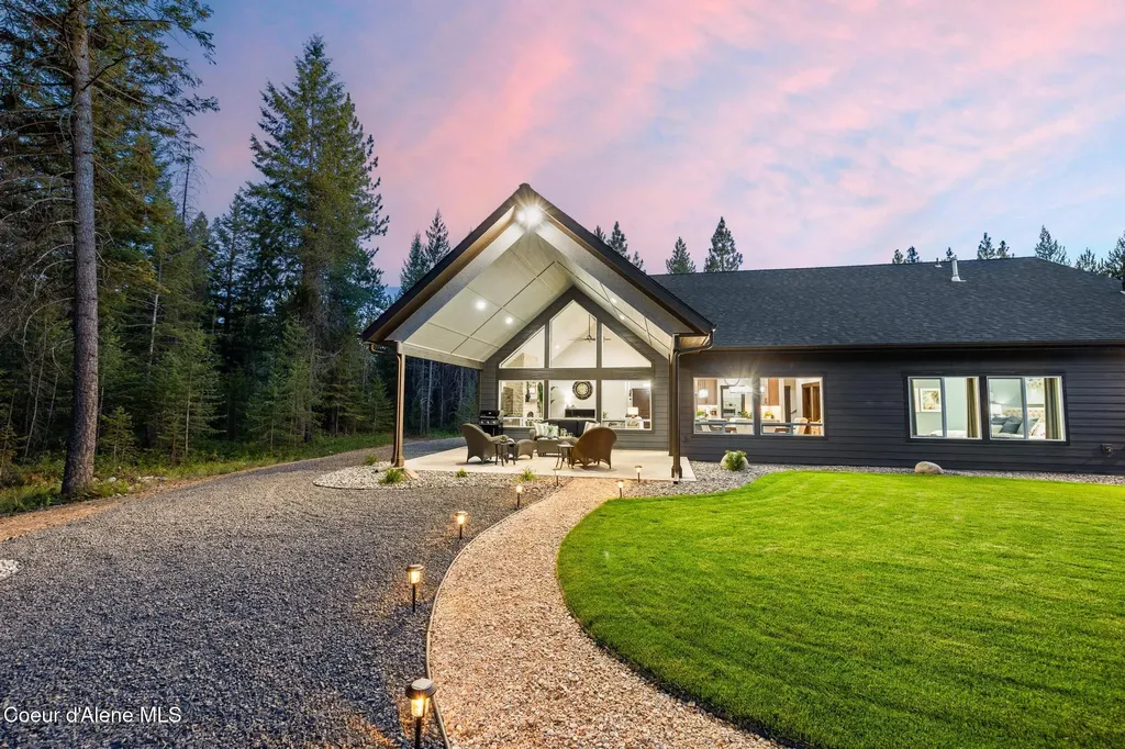 22162 N Hollow Top Road Rathdrum ID 83858