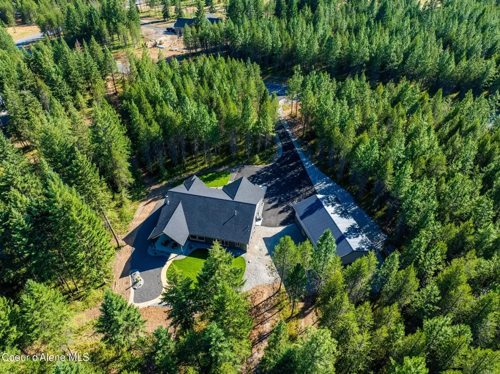 22162 N Hollow Top Road Rathdrum ID 83858