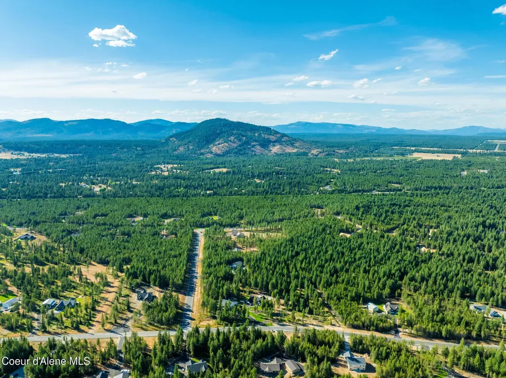 22162 N Hollow Top Road Rathdrum ID 83858