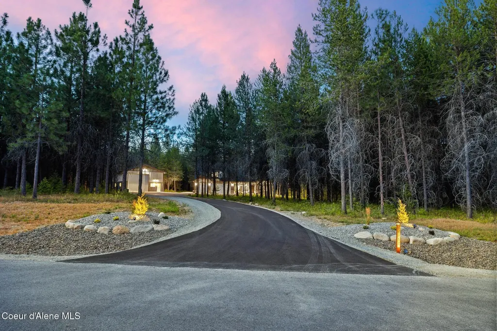 22162 N Hollow Top Road Rathdrum ID 83858