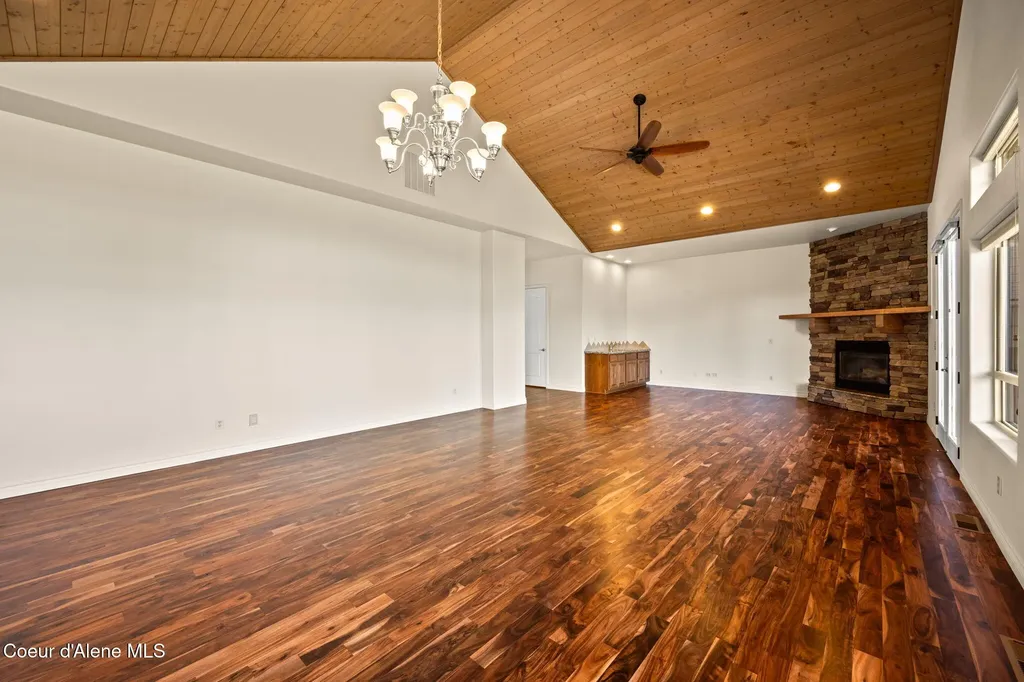 1170 Granite Rdg Drive Sandpoint ID 83864