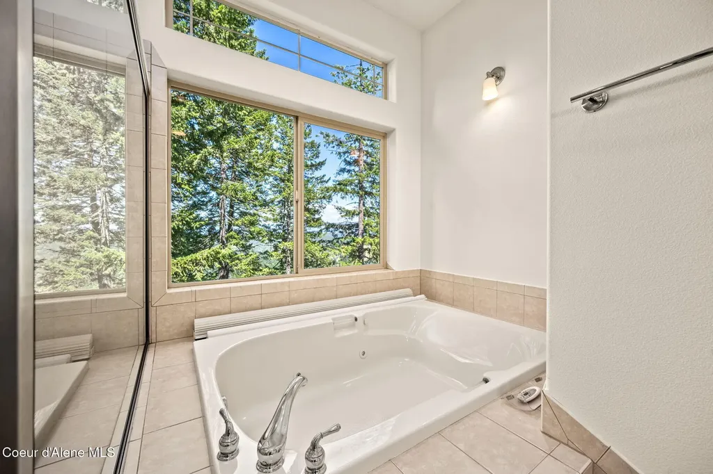 1170 Granite Rdg Drive Sandpoint ID 83864