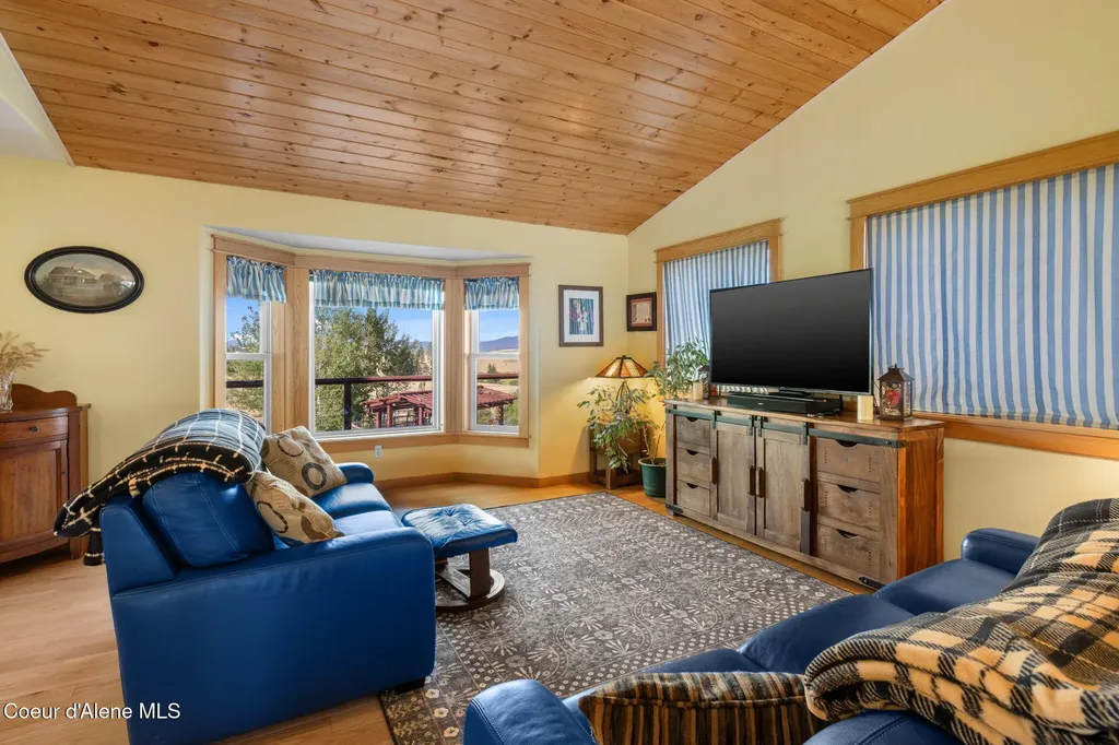 1199 Walker Road Viola ID 83872