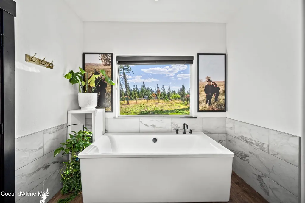 12768 Sedgwick Lane Athol ID 83801