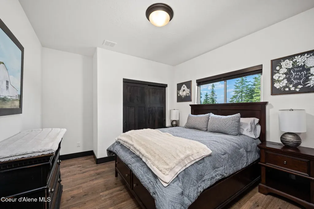 12768 Sedgwick Lane Athol ID 83801