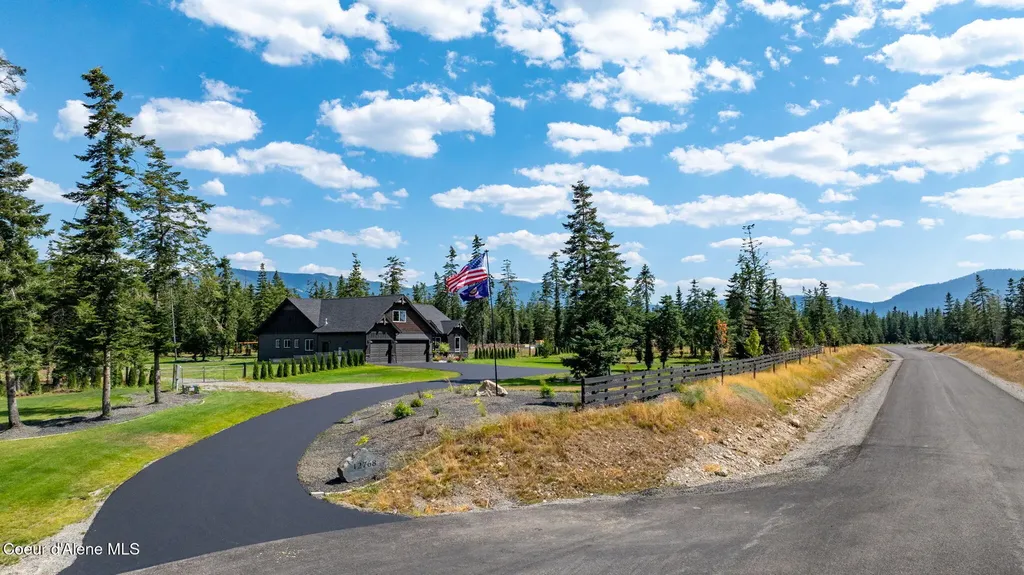 12768 Sedgwick Lane Athol ID 83801