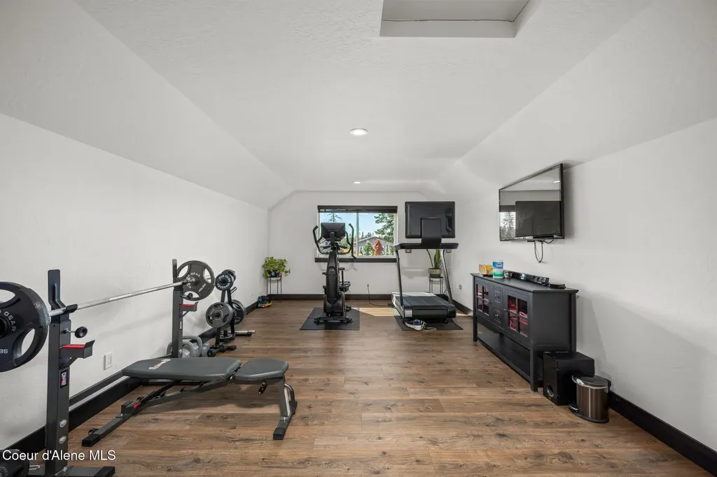 12768 Sedgwick Lane Athol ID 83801