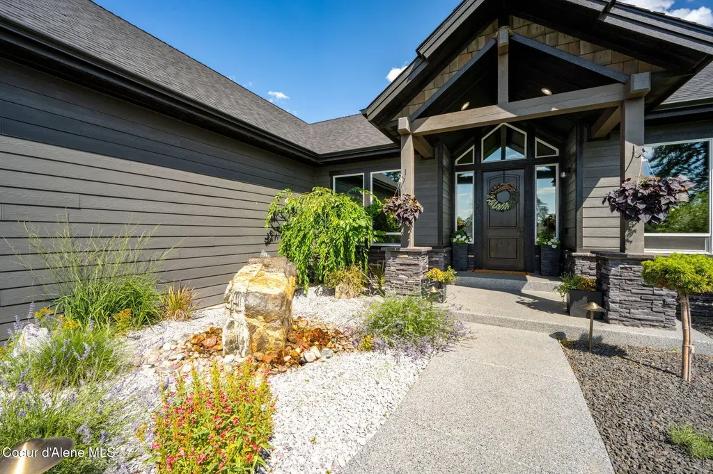 12768 Sedgwick Lane Athol ID 83801