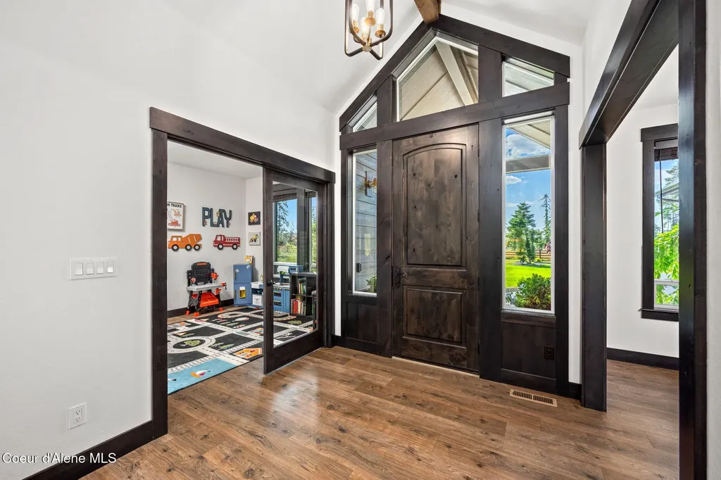 12768 Sedgwick Lane Athol ID 83801