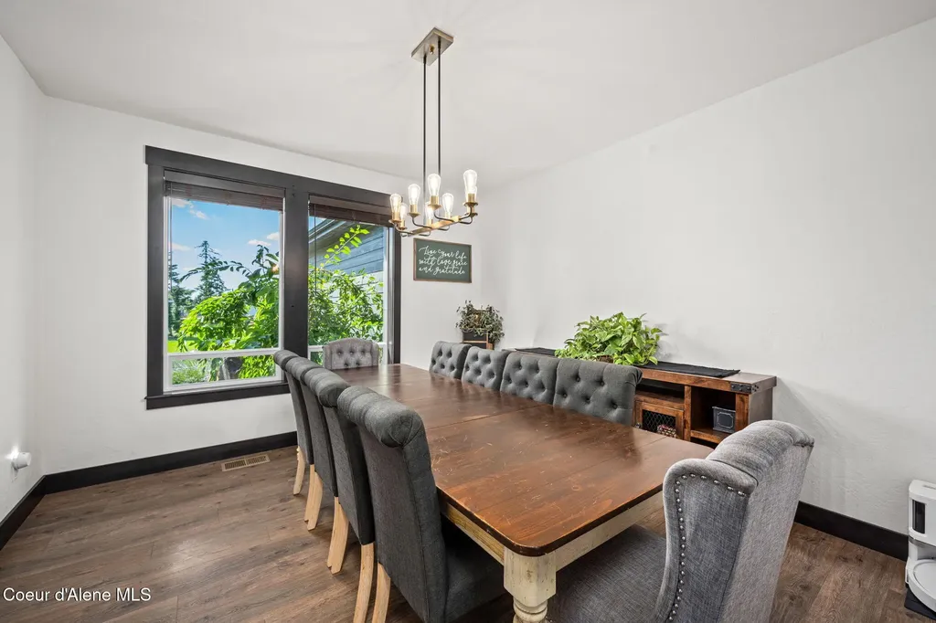 12768 Sedgwick Lane Athol ID 83801