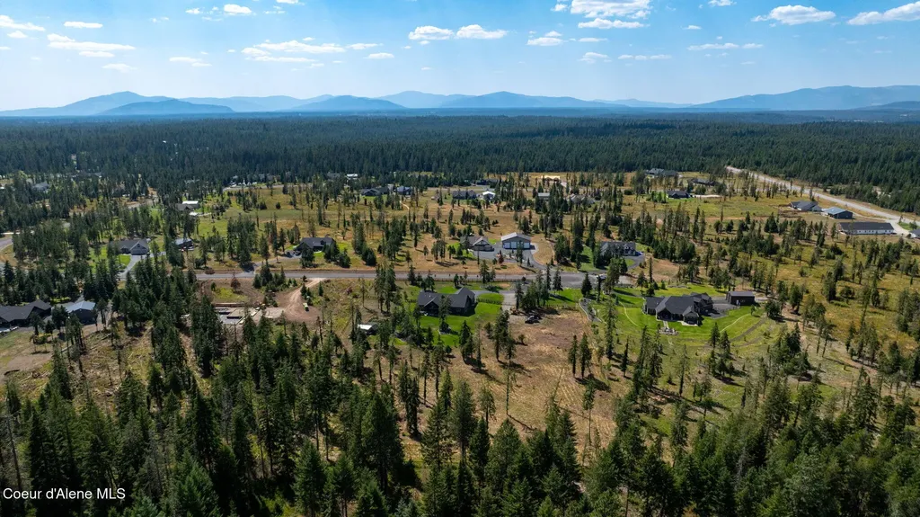 12768 Sedgwick Lane Athol ID 83801