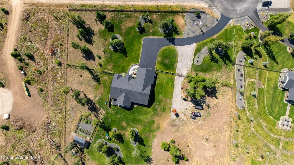 12768 Sedgwick Lane Athol ID 83801