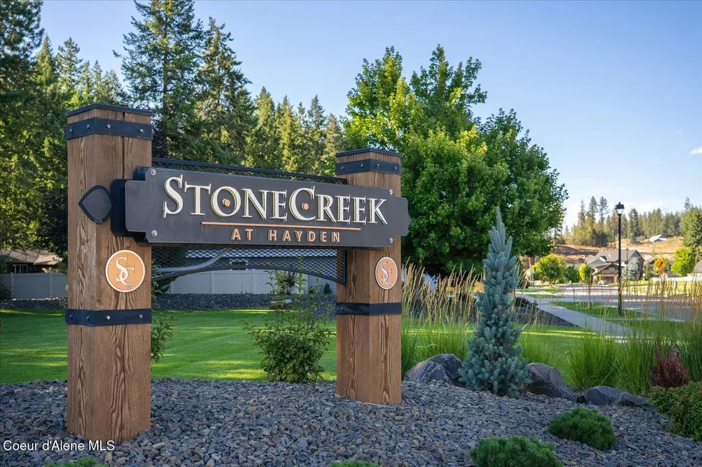 1404 E Maroon Creek Drive Hayden ID 83835