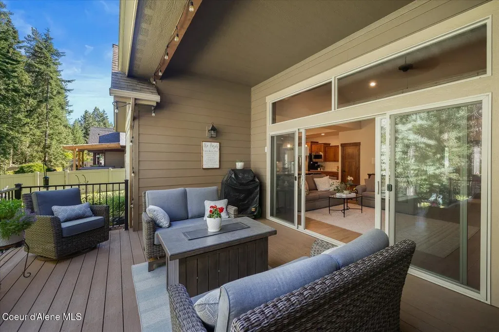 1404 E Maroon Creek Drive Hayden ID 83835