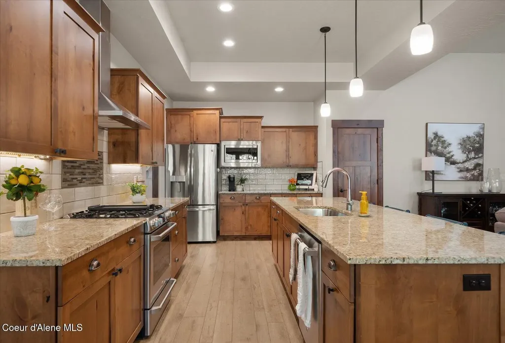 1404 E Maroon Creek Drive Hayden ID 83835