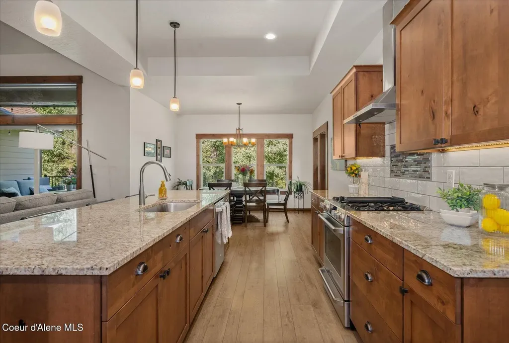 1404 E Maroon Creek Drive Hayden ID 83835