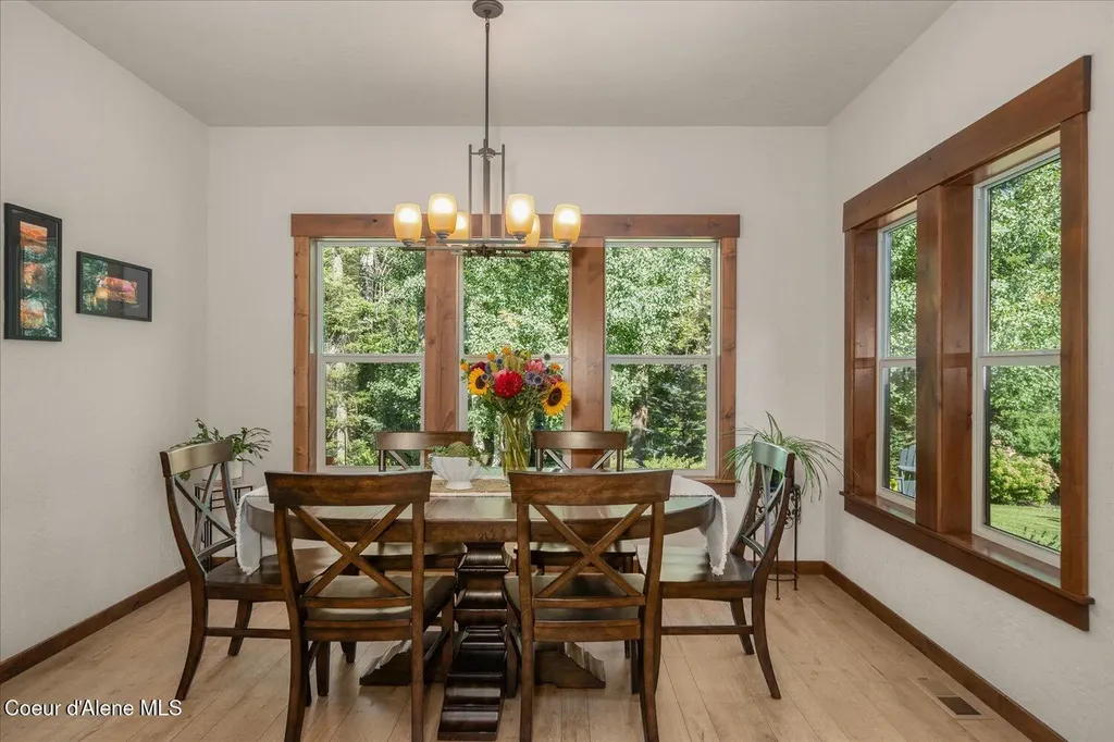 1404 E Maroon Creek Drive Hayden ID 83835