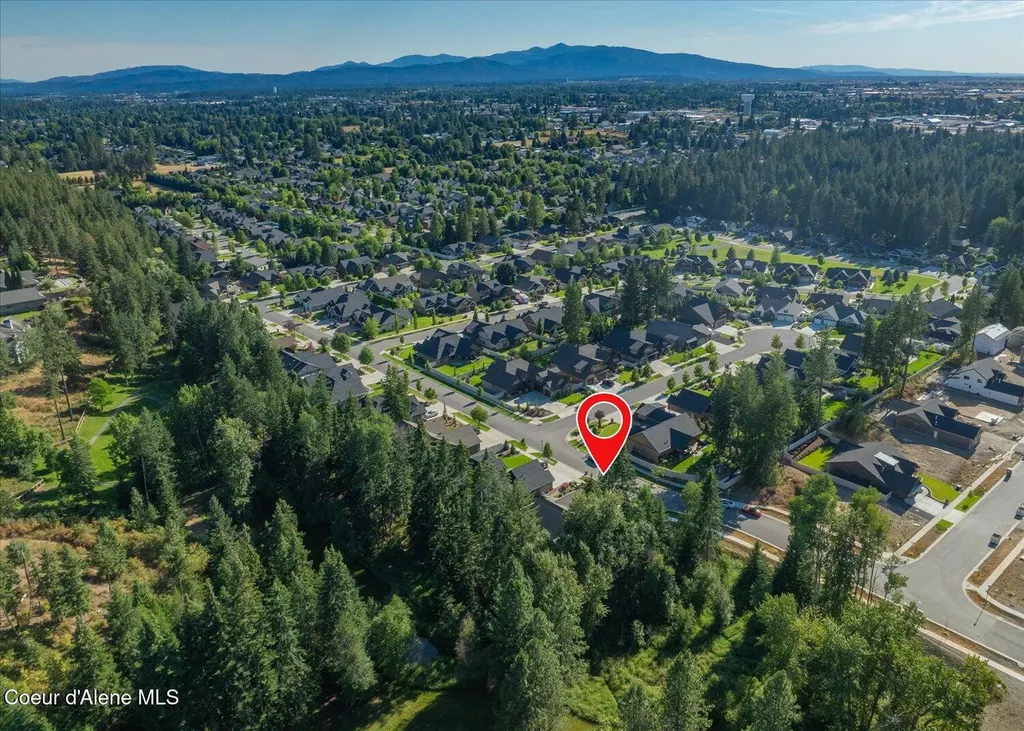 1404 E Maroon Creek Drive Hayden ID 83835