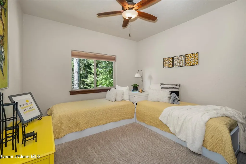 1404 E Maroon Creek Drive Hayden ID 83835