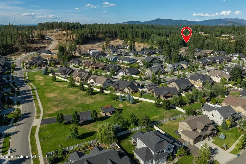 1404 E Maroon Creek Drive Hayden ID 83835
