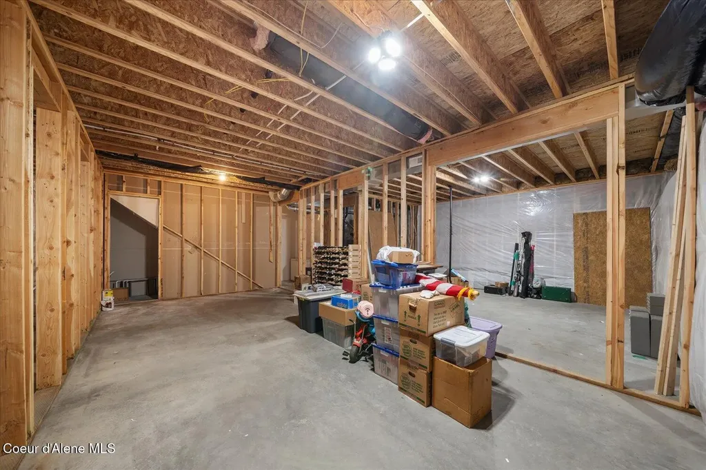 1404 E Maroon Creek Drive Hayden ID 83835