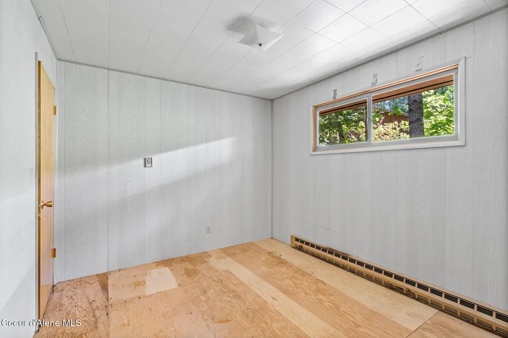 11879 W Riverview Drive Post Falls ID 83854