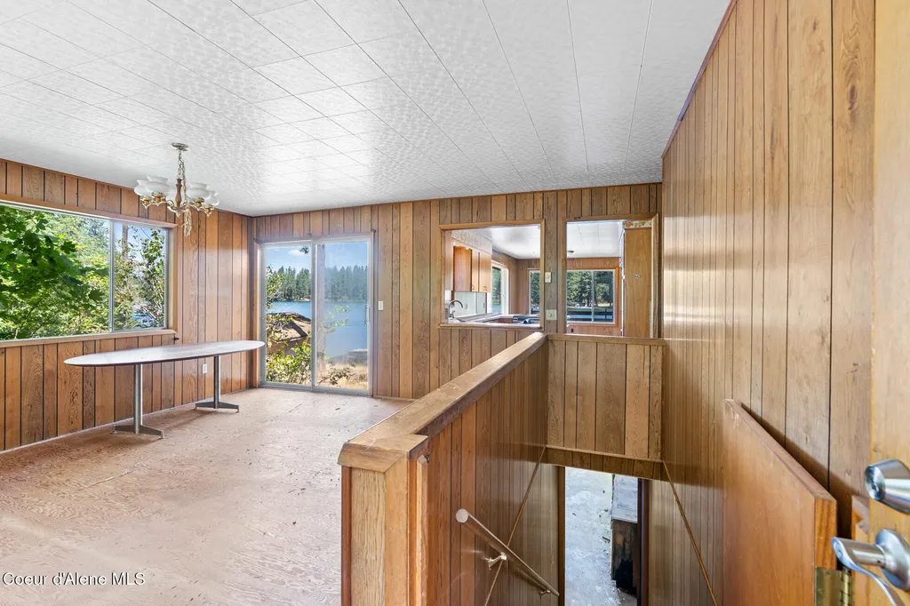 11879 W Riverview Drive Post Falls ID 83854