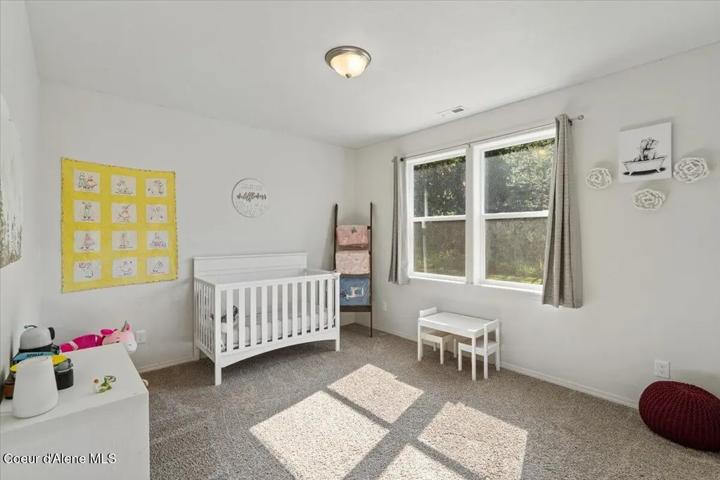 29475 N Miller Road Athol ID 83801