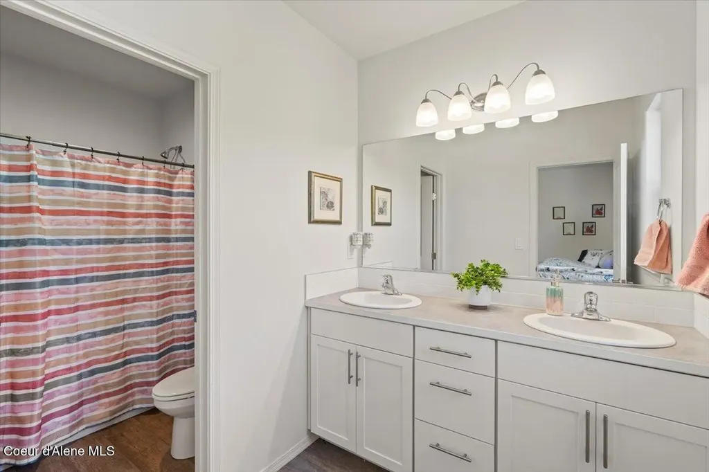 29475 N Miller Road Athol ID 83801