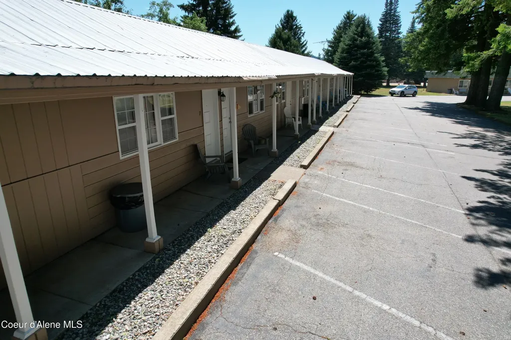 6409 S Main Street Bonners Ferry ID 83805
