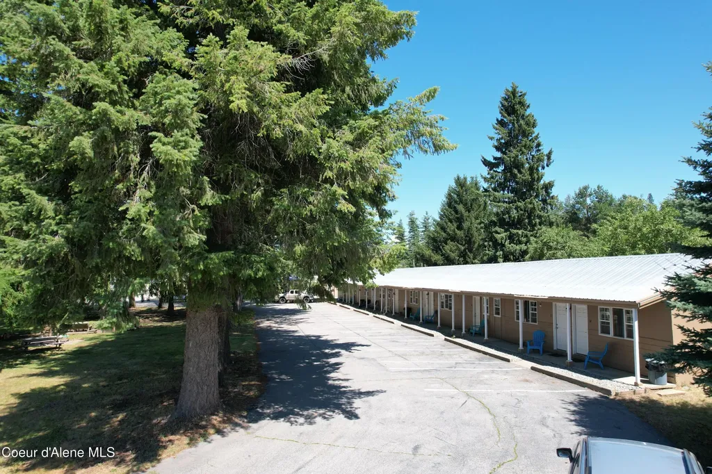 6409 S Main Street Bonners Ferry ID 83805