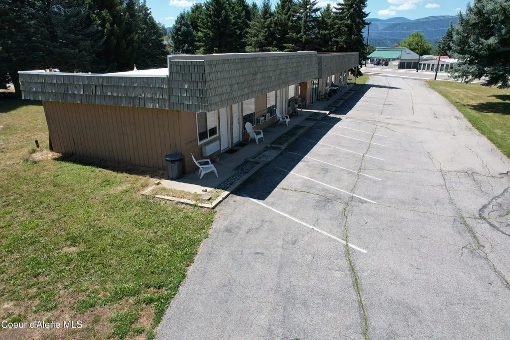 6409 S Main Street Bonners Ferry ID 83805