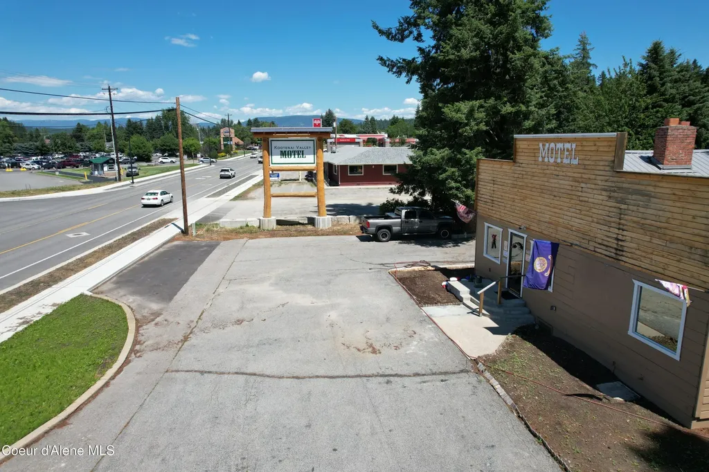 6409 S Main Street Bonners Ferry ID 83805