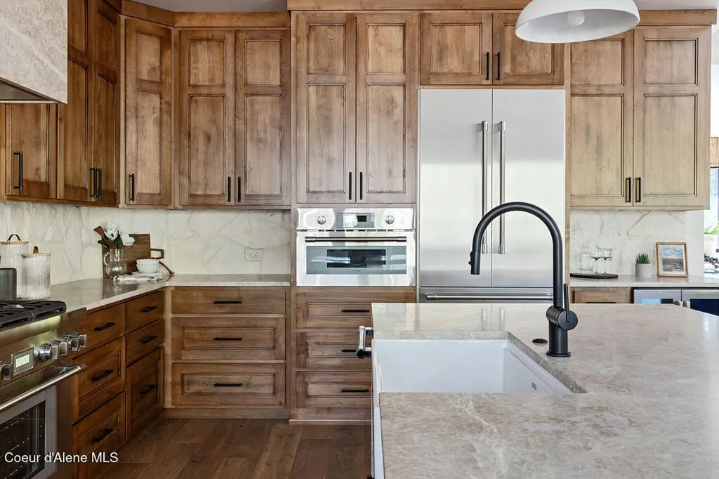 3861 E Winray Drive Hayden ID 83835