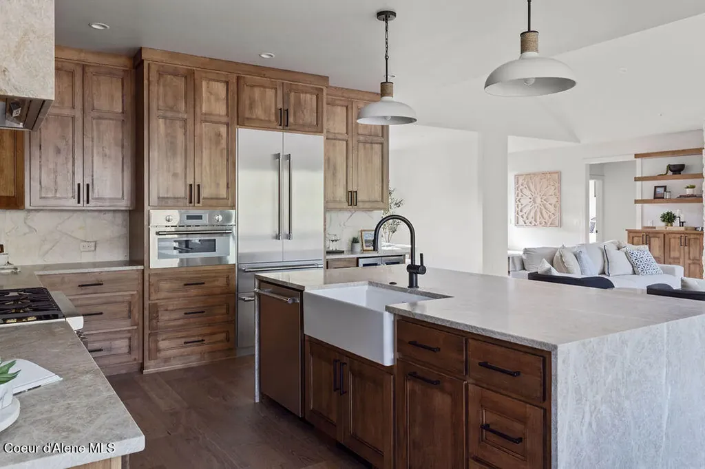 3861 E Winray Drive Hayden ID 83835