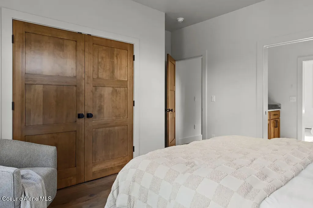 3861 E Winray Drive Hayden ID 83835