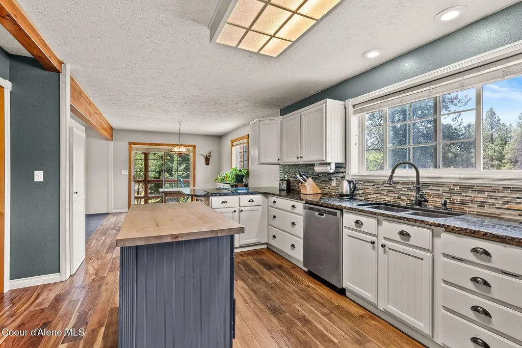568 Meadowlark Lane Oldtown ID 83822