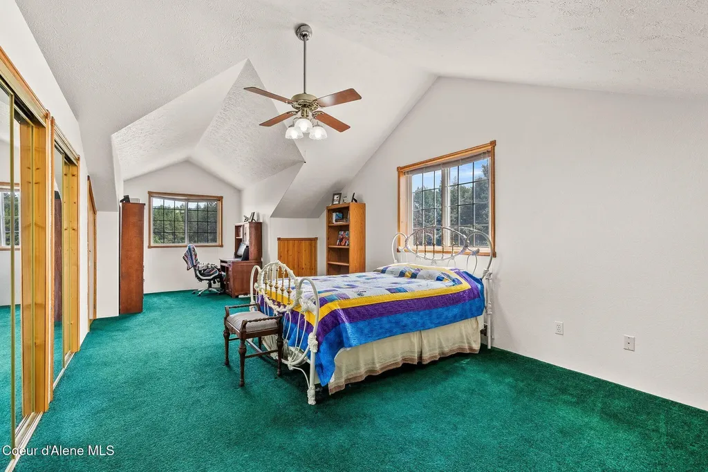 568 Meadowlark Lane Oldtown ID 83822