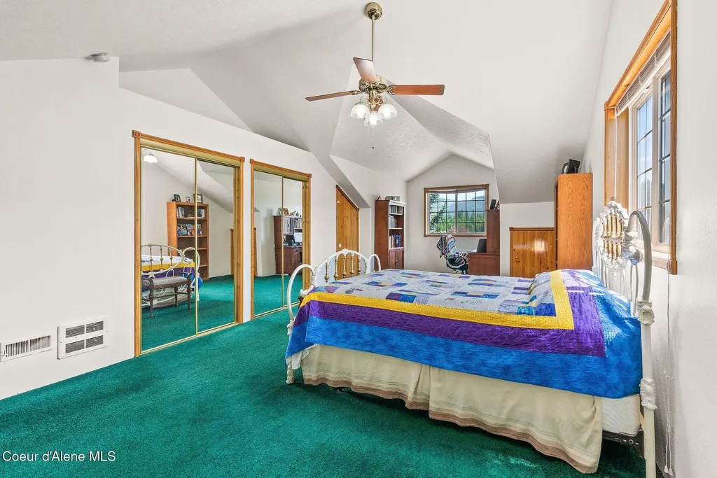 568 Meadowlark Lane Oldtown ID 83822