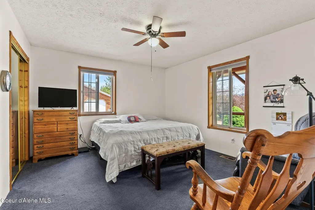 568 Meadowlark Lane Oldtown ID 83822