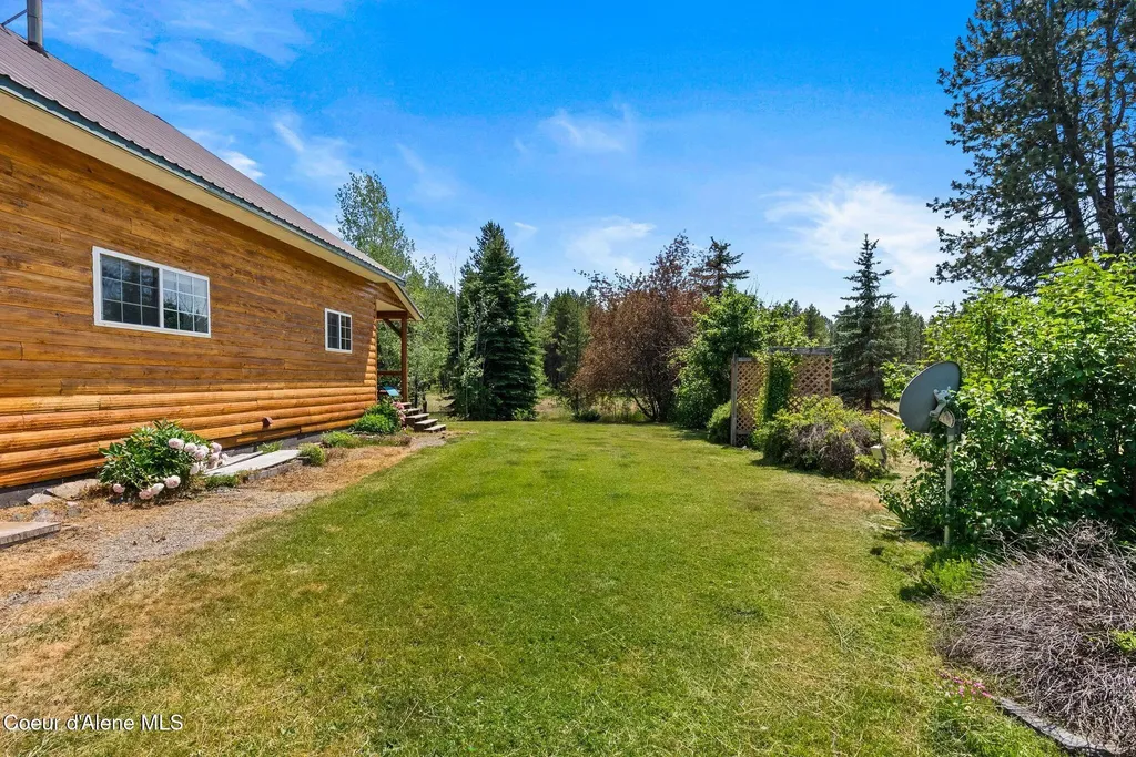 568 Meadowlark Lane Oldtown ID 83822