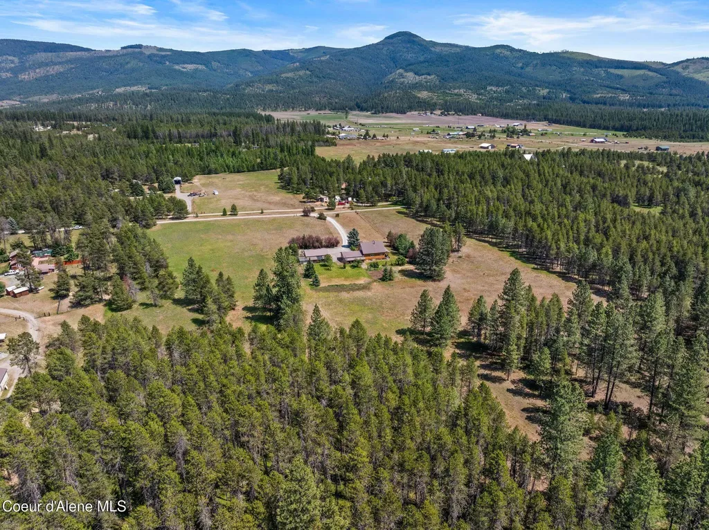568 Meadowlark Lane Oldtown ID 83822