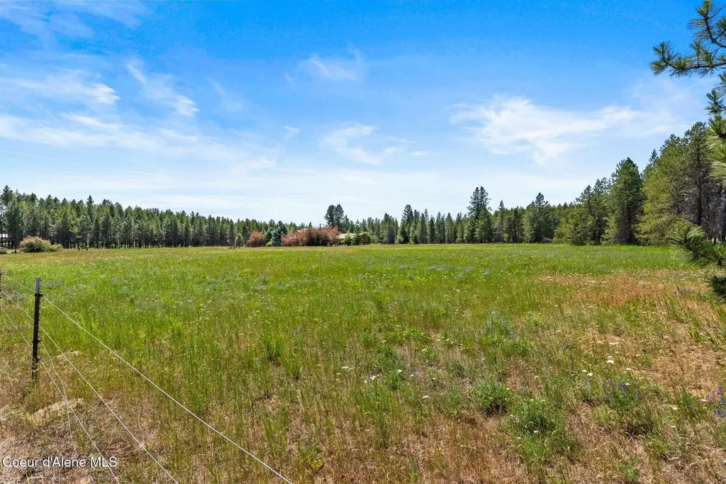 568 Meadowlark Lane Oldtown ID 83822