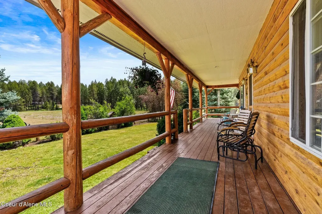 568 Meadowlark Lane Oldtown ID 83822