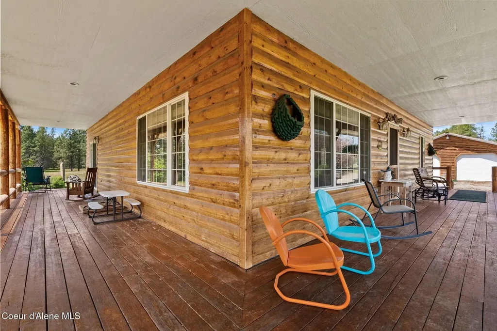 568 Meadowlark Lane Oldtown ID 83822