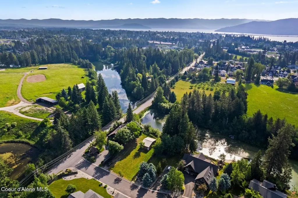 11 Canoe Cove Dover ID 83825